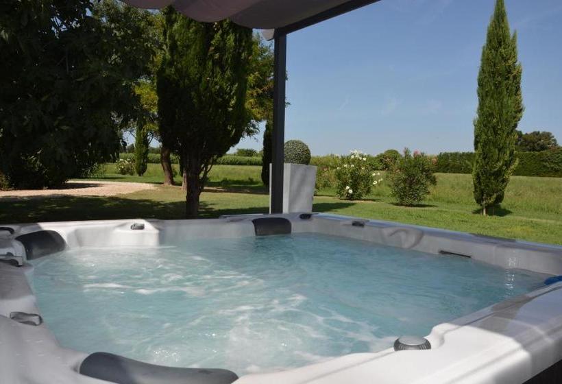 ペンション Le Mas De Gion