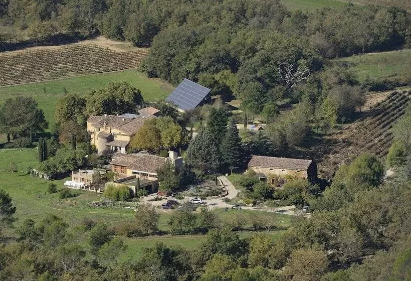 Majatalo Une Campagne En Provence