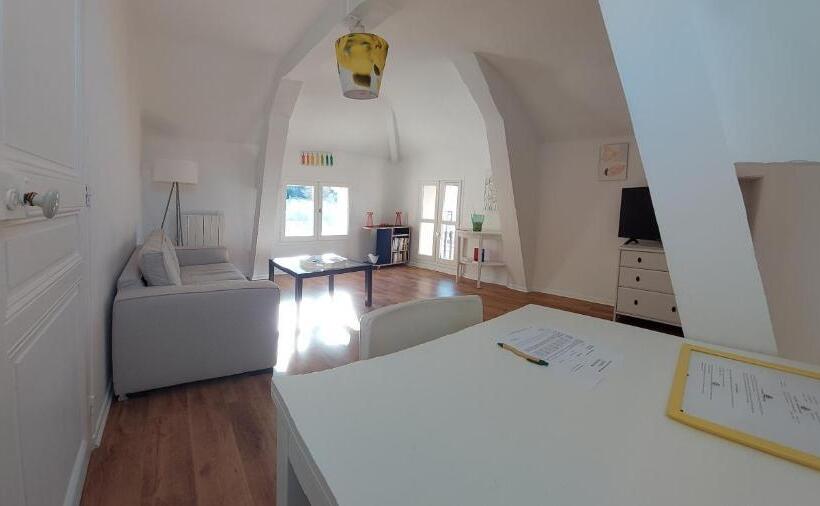 Alexandra Apartments