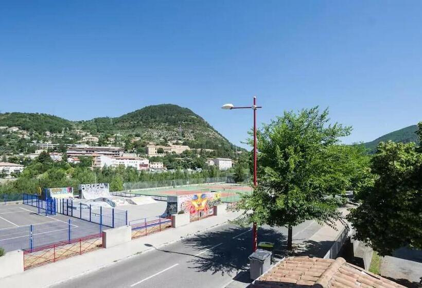 Alexandra Apartments