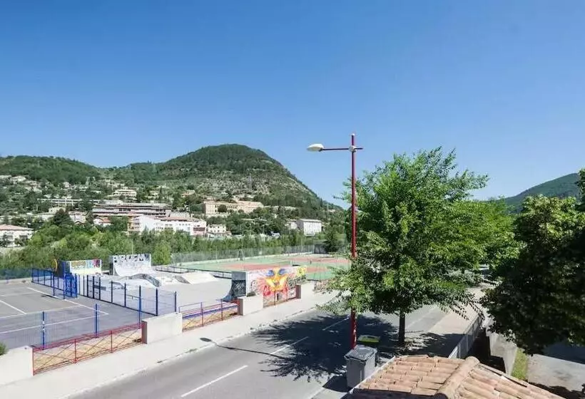 Alexandra Apartments