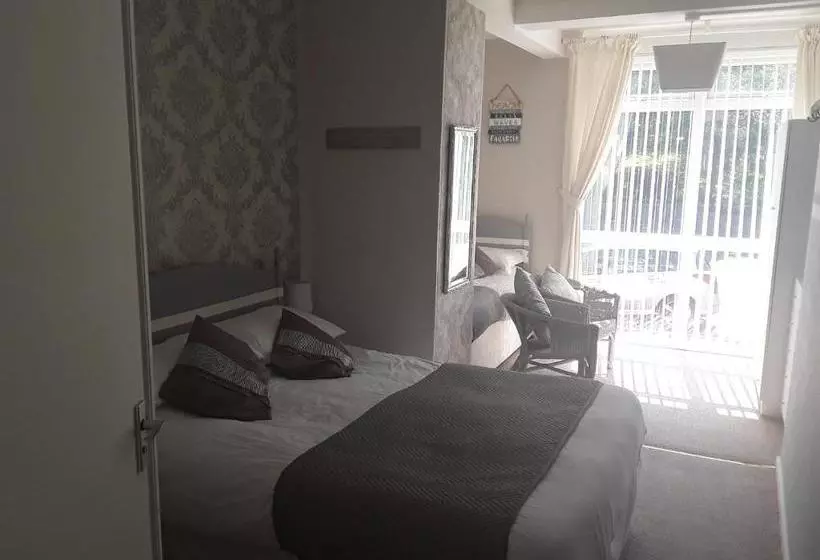 Bed and Breakfast Three Palms