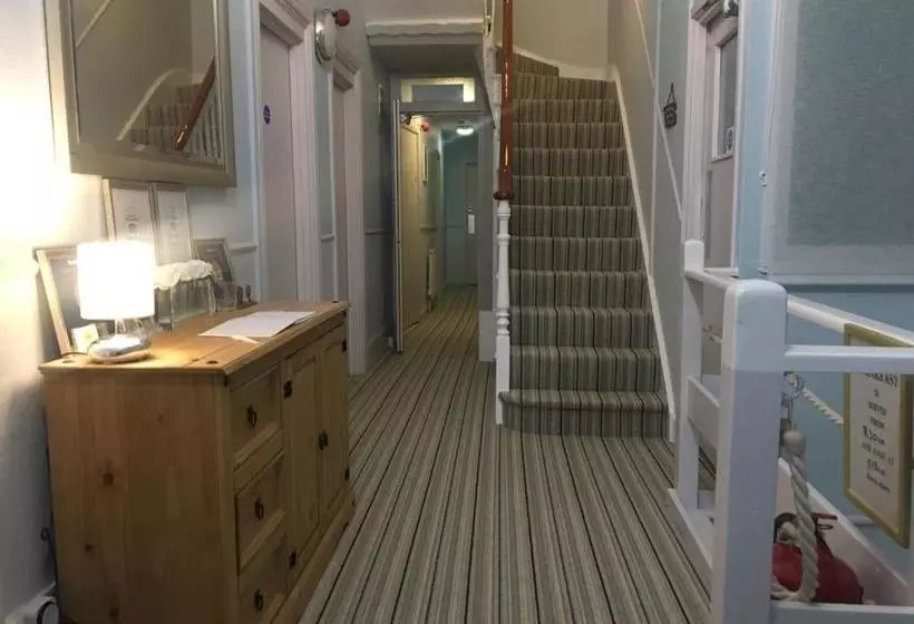 Bed and Breakfast Three Palms