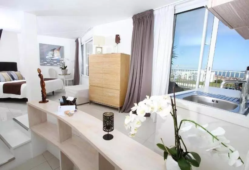 Bleu Mer Duplex & Suites