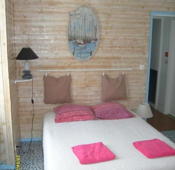 ペンション La Chaloupe