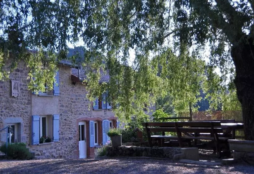 Majatalo La Ferme Aux Abeilles