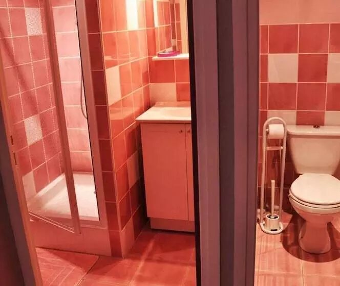 Majatalo La Ferme Aux Abeilles