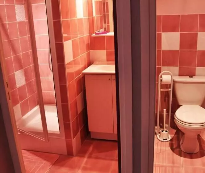 Majatalo La Ferme Aux Abeilles