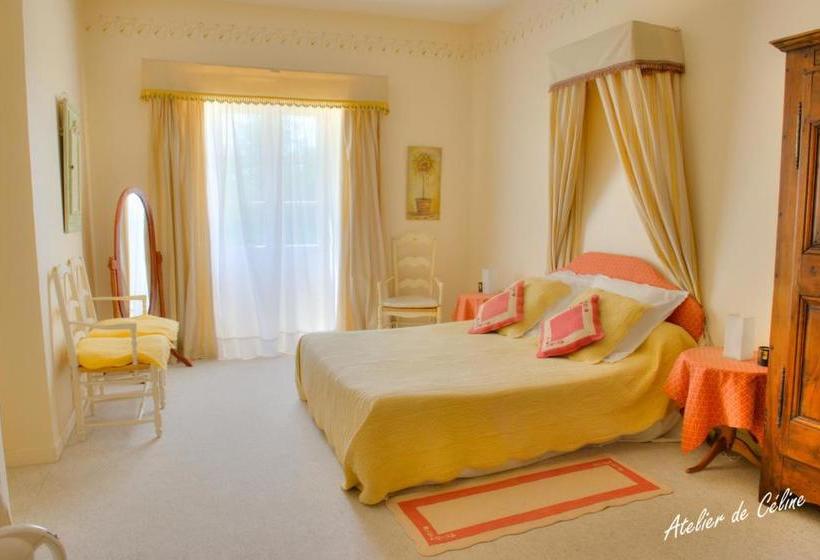 פנסיון Le Castel Du Mont Boisé