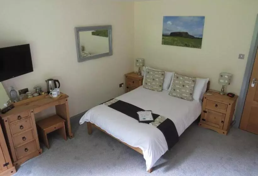 پانسیون Monamore Guest House