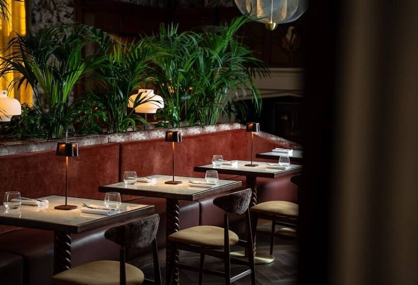 Lanelay Hall Hotel & Spa