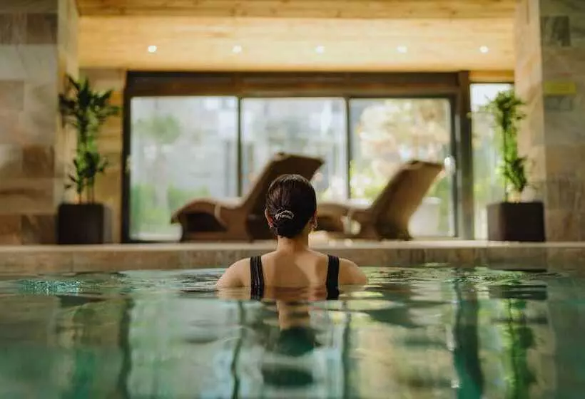 Lanelay Hall Hotel & Spa