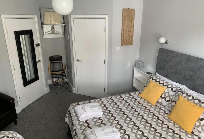 بنسيون Armada Guesthouse