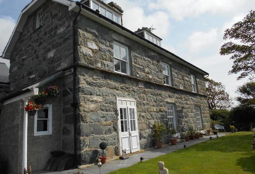 펜션 Hendre Clochydd Hall