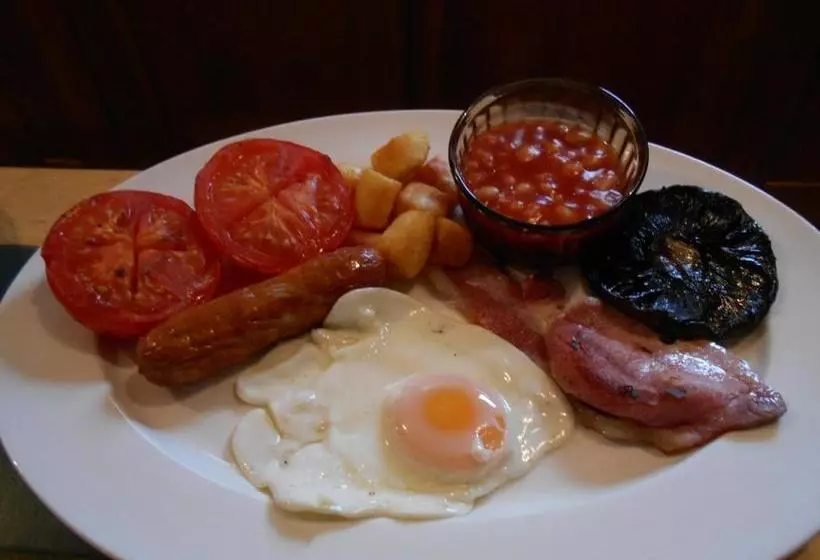 Majatalo Hendre Clochydd Hall