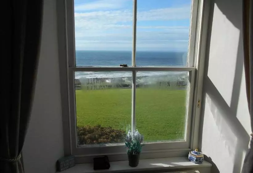 Majatalo Hendre Clochydd Hall