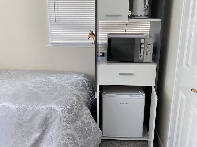 ペンション Tower Hill House Basingstoke