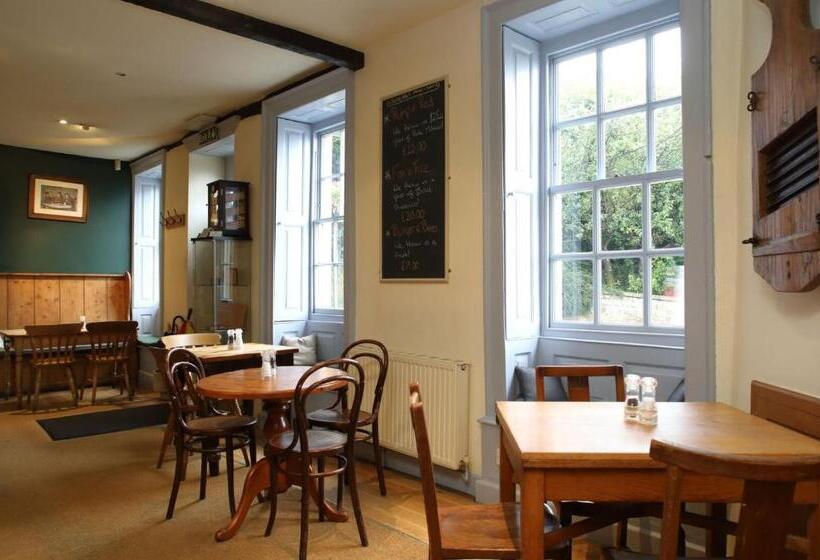 فندق صغير Horse And Groom