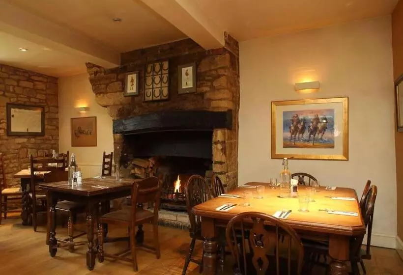 ユースホステル Horse And Groom