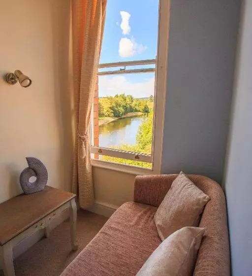 Majatalo Bridge Guest House