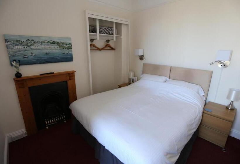 Pensão Bridge Guest House