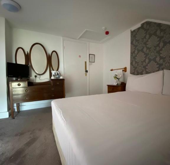 Пансион Cedar Tree Guest House