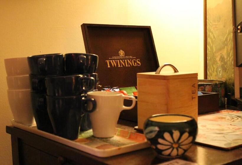 Pensione Montague Guest House