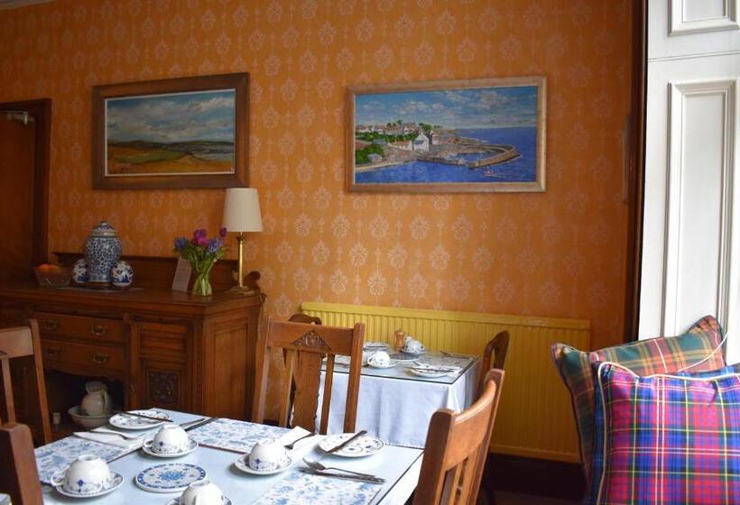 Pensione Montague Guest House