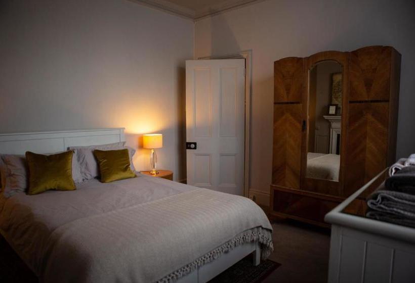 Pensão The Pear Tree