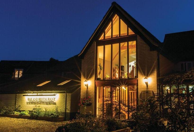 فندق صغير The Black Swan Inn