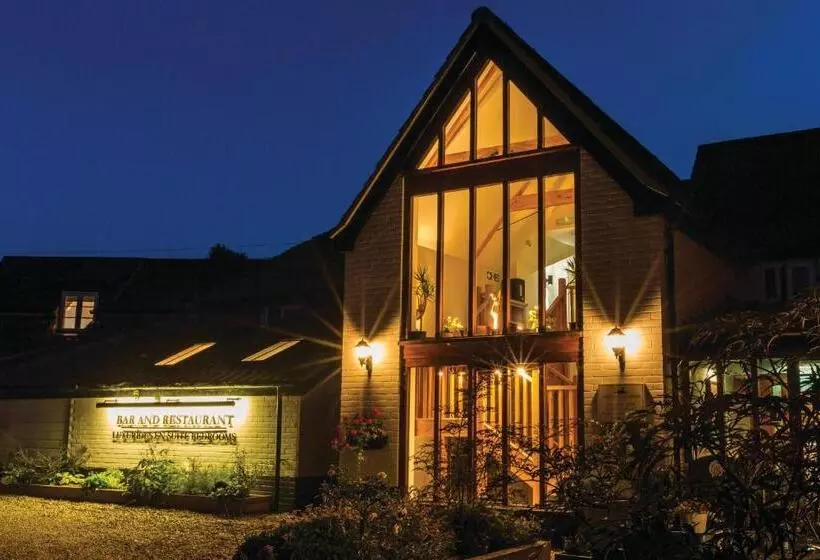 هاستل The Black Swan Inn