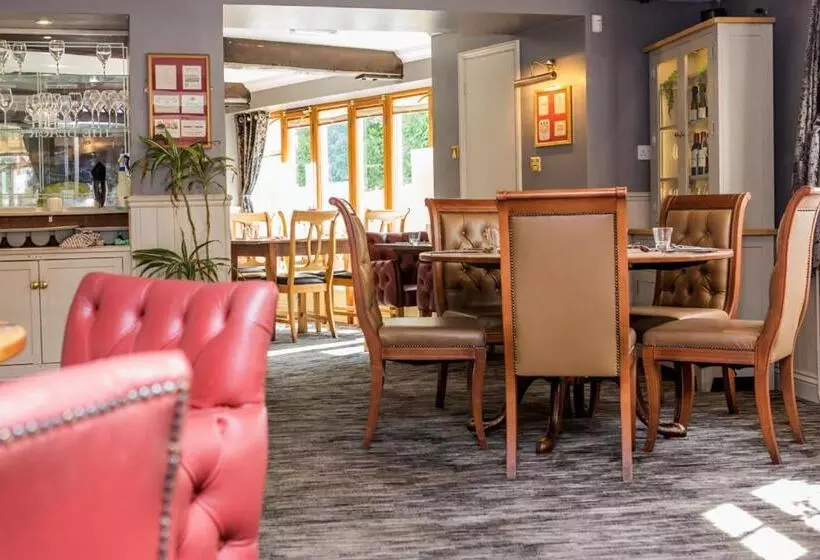 هاستل The Black Swan Inn