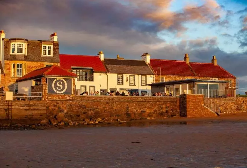 Retkeilymaja The Ship Inn