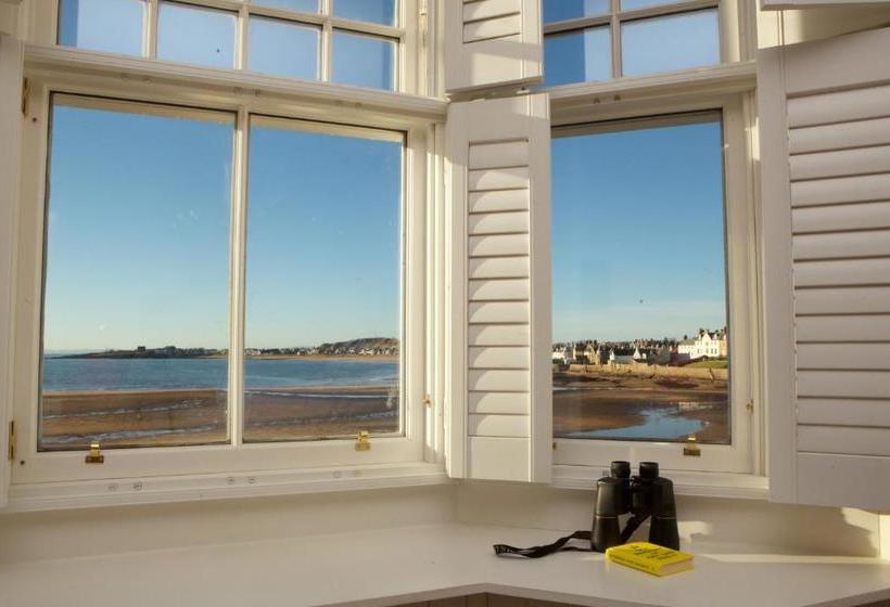 ユースホステル The Ship Inn