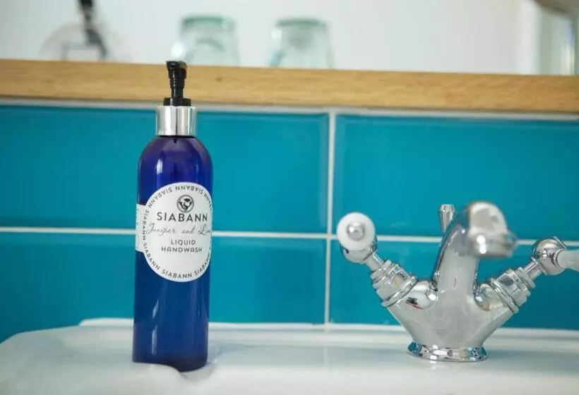 Retkeilymaja The Ship Inn