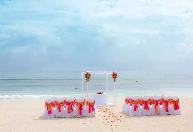 Hotelli Barcelo Maya Riviera  All Inclusive Adults Only