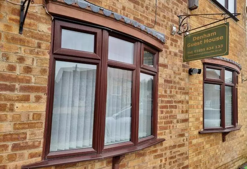 Majatalo Denham Guest House