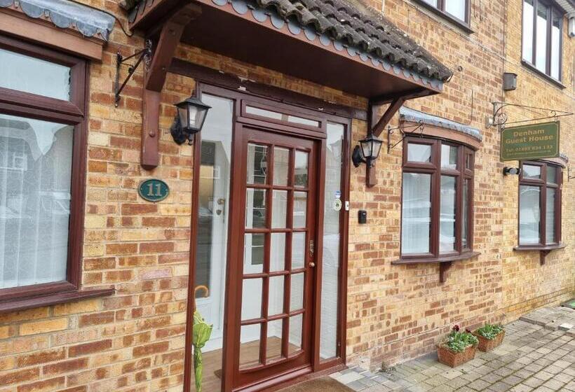 بنسيون Denham Guest House