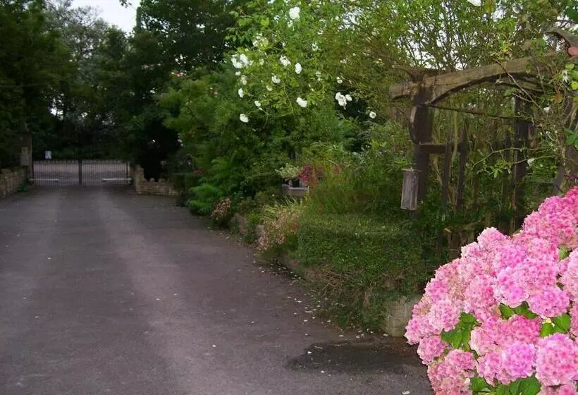 Majatalo Haybow Farm Accommodation