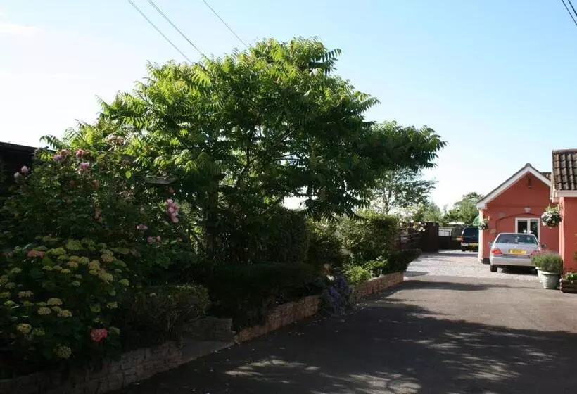 Majatalo Haybow Farm Accommodation