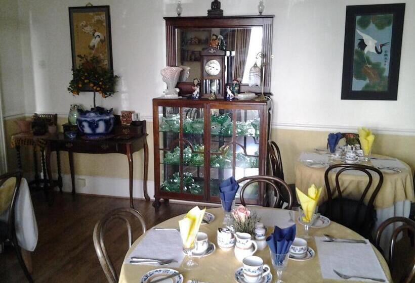 پانسیون No. 9 Guest House