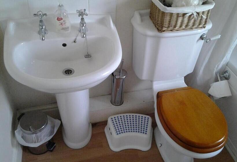 پانسیون No. 9 Guest House