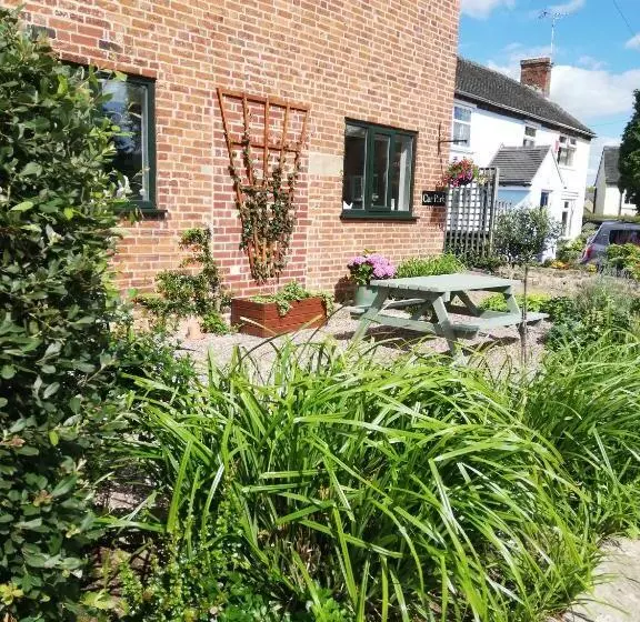 Majatalo Olive Tree Guest House