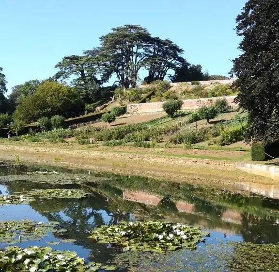 Majatalo Treetops Guest House