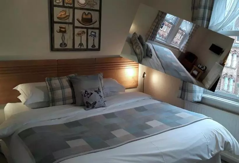 Majatalo Treetops Guest House