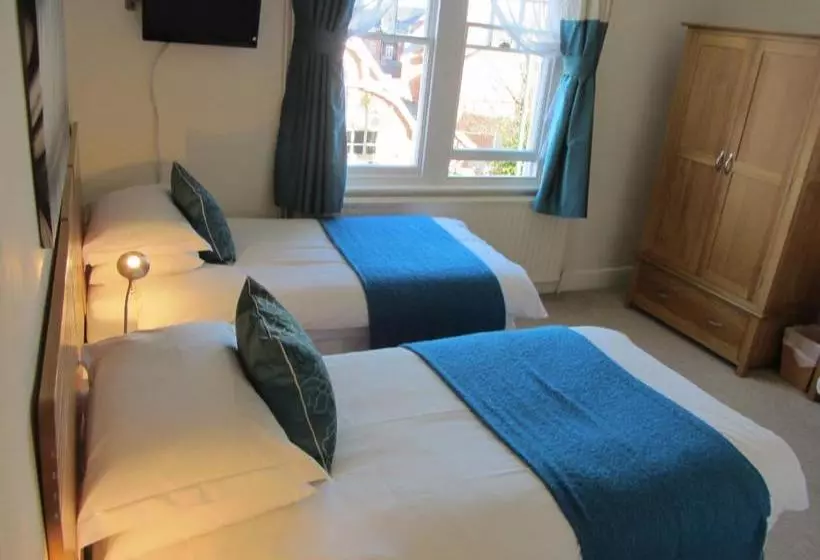 Majatalo Treetops Guest House