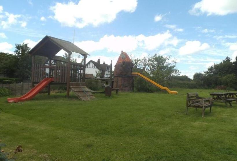 הוסטל Englands Rose