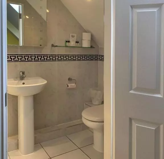 هاستل New Inn   Dorchester