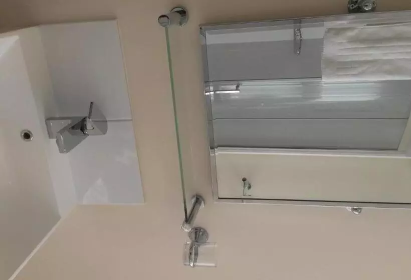 هاستل The Swan Inn