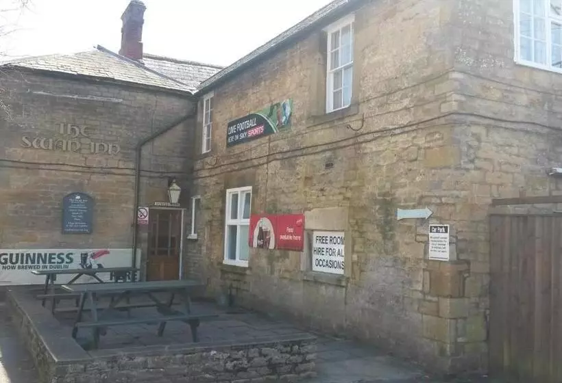 هاستل The Swan Inn